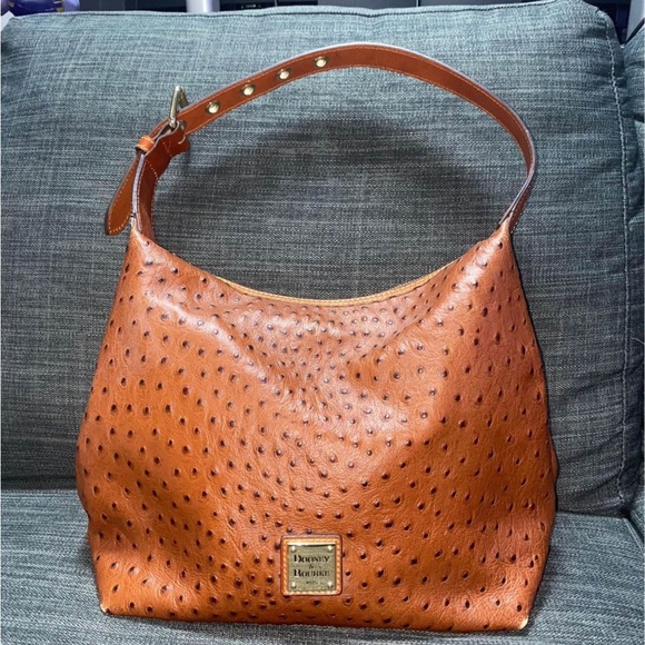 Dooney & Bourke purse - Picture 1 of 7